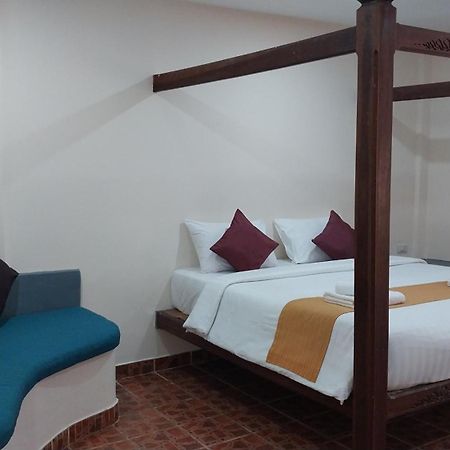 Pandora Cafe Hotel Chaweng Beach Buitenkant foto